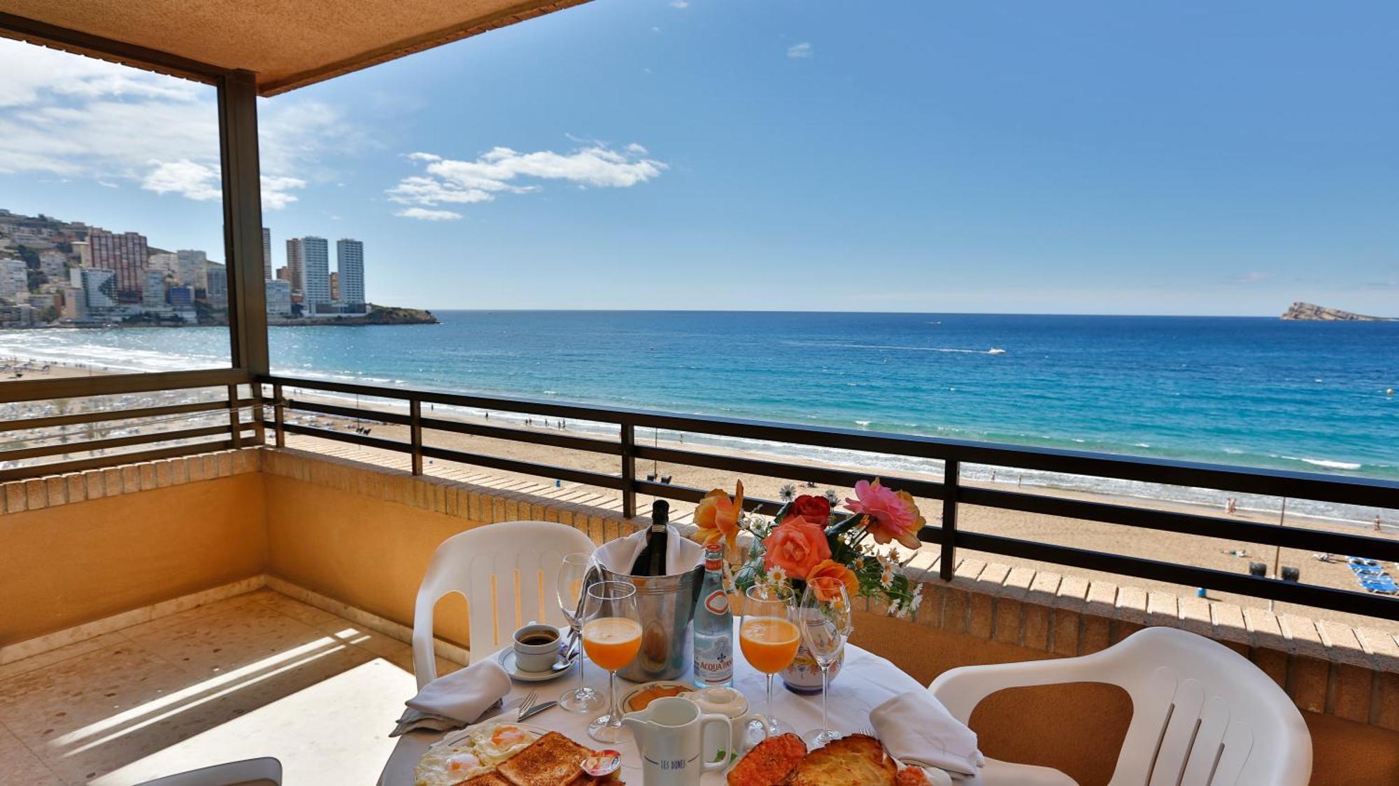 Les Dunes Suites Бенидорм Экстерьер фото